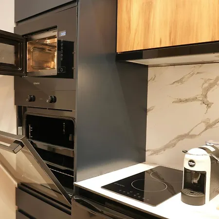 Nea Deluxe Apartamento *