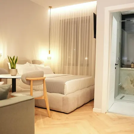 Nea Deluxe Apartament