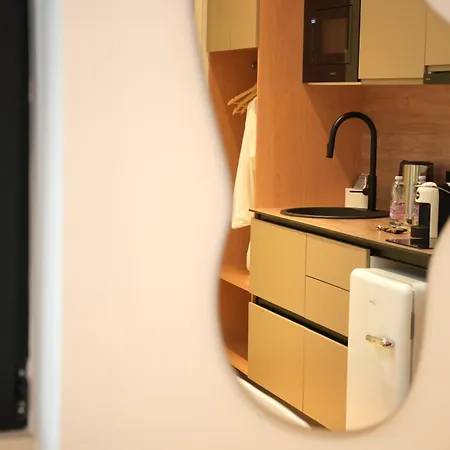 Nea Deluxe Apartament *