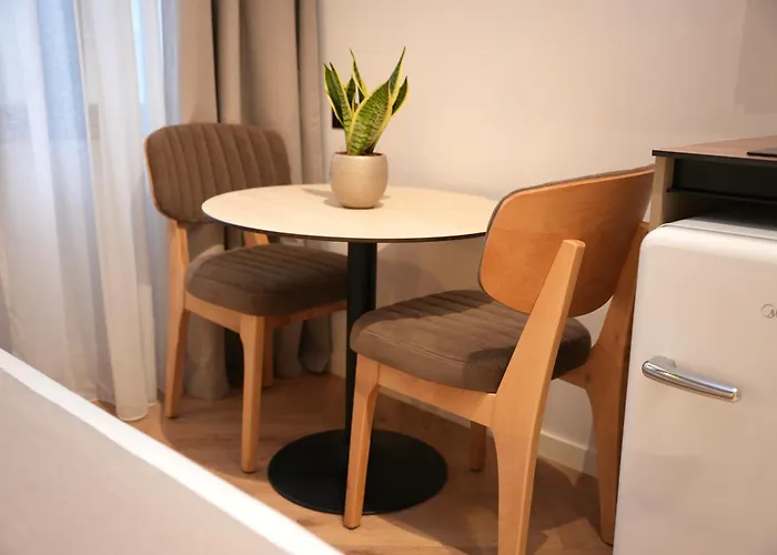 Nea Deluxe Tirana