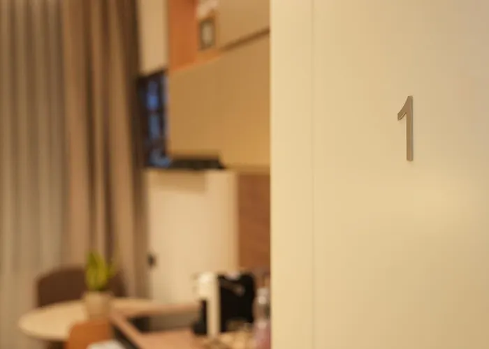 Nea Deluxe Apartment *