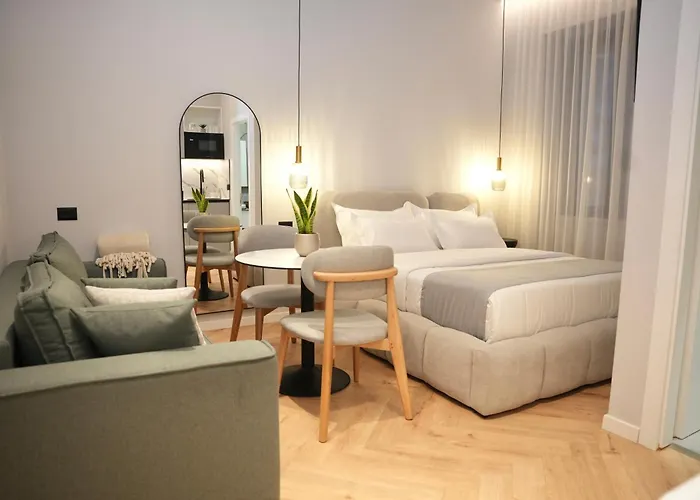Nea Deluxe Apartman *